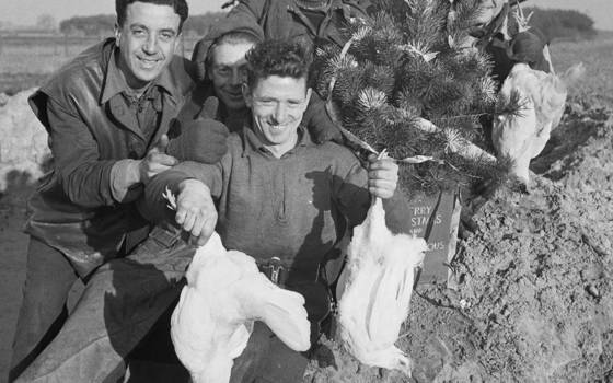 Exhibition "Occupied, liberated & looted"